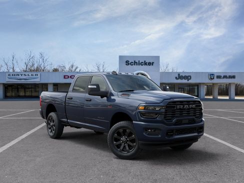 New 2026 RAM 3500 Big Horn AWD/4WD image 36