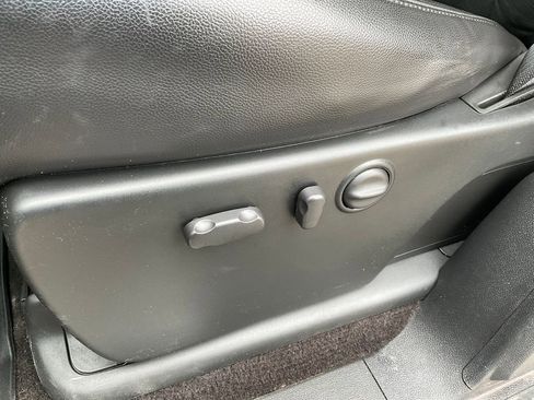 Used 2010 Chevrolet Silverado 1500 LTZ w/ Z71 Appearance Package image 18