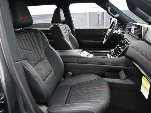 New 2025 Nissan Armada PRO-4X image 15