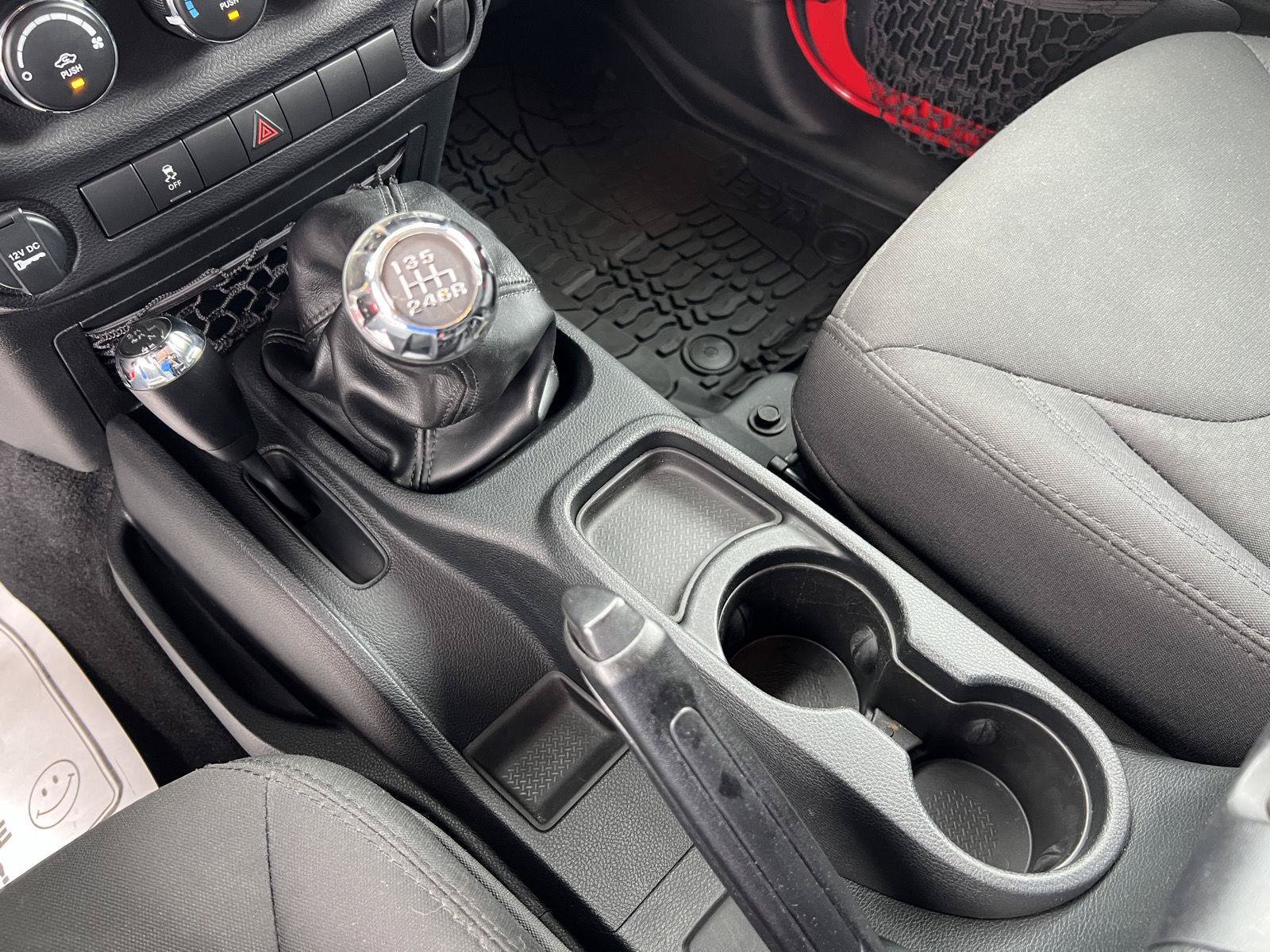 Used 2018 Jeep Wrangler Unlimited Sport AWD/4WD image 21