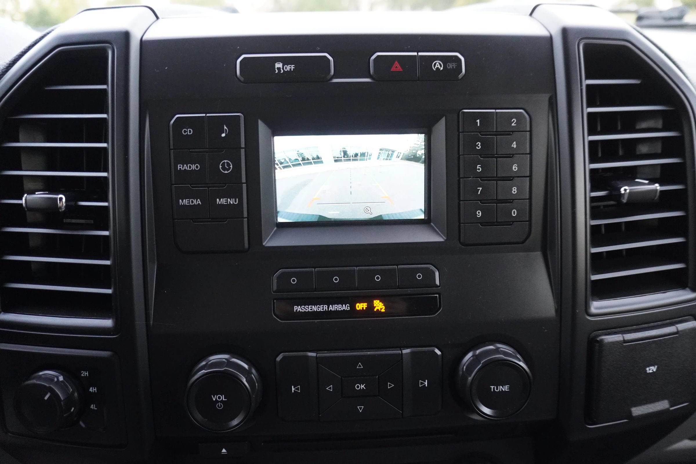 Used 2018 Ford F150 XL w/ XL Power Equipment Group AWD/4WD image 20