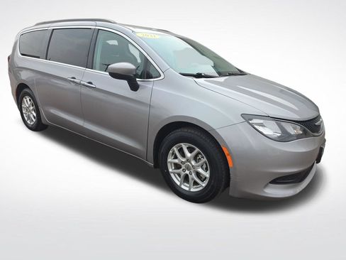 Used 2021 Chrysler Voyager Lxi FWD image 6