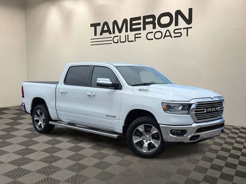 Used 2023 RAM 1500 Laramie AWD/4WD image 1