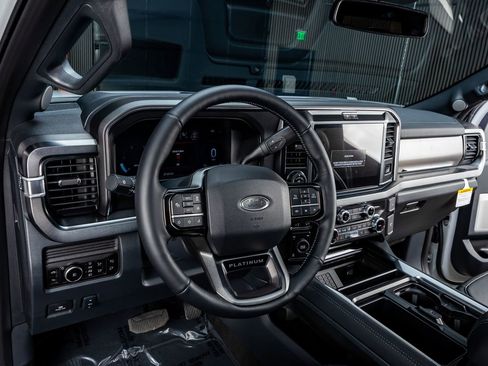 Used 2026 Ford F250 Platinum image 17