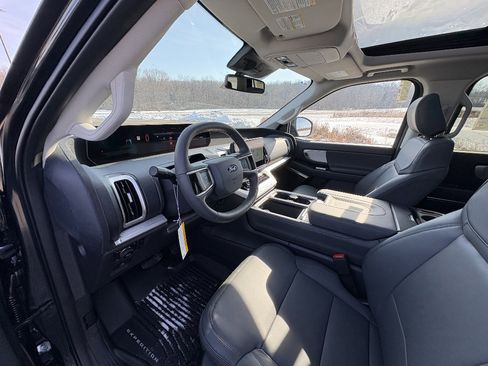 New 2026 Ford Expedition Active AWD/4WD image 34