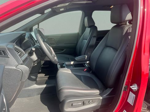 Certified 2023 Honda Odyssey Sport image 22
