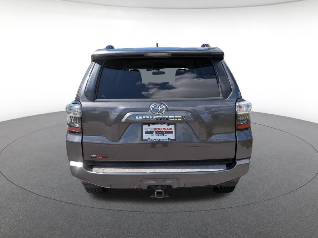 Used 2019 Toyota 4Runner SR5 AWD/4WD image 4