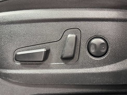 Used 2025 Kia Telluride S AWD/4WD image 27