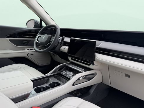 New 2026 Lincoln Nautilus Premier w/ Equipment Group 102A AWD/4WD image 29