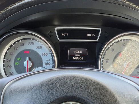 Used 2015 Mercedes-Benz CLA 250 image 14