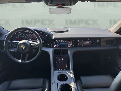 Used 2022 Porsche Taycan image 14