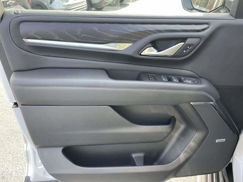 Used 2022 GMC Yukon Denali image 17