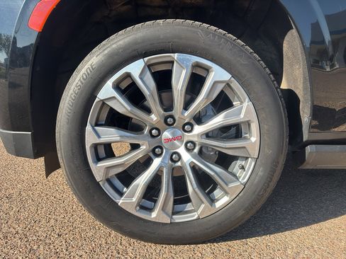Certified 2023 GMC Yukon XL Denali AWD/4WD image 20