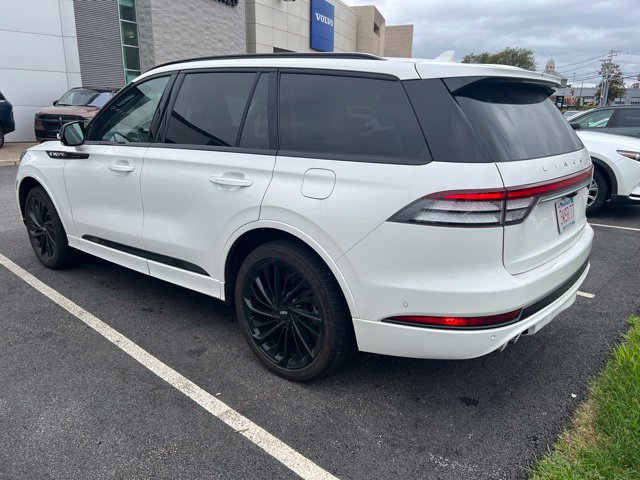 Used 2023 Lincoln Aviator Reserve w/ Equipment Group 201A AWD/4WD image 6