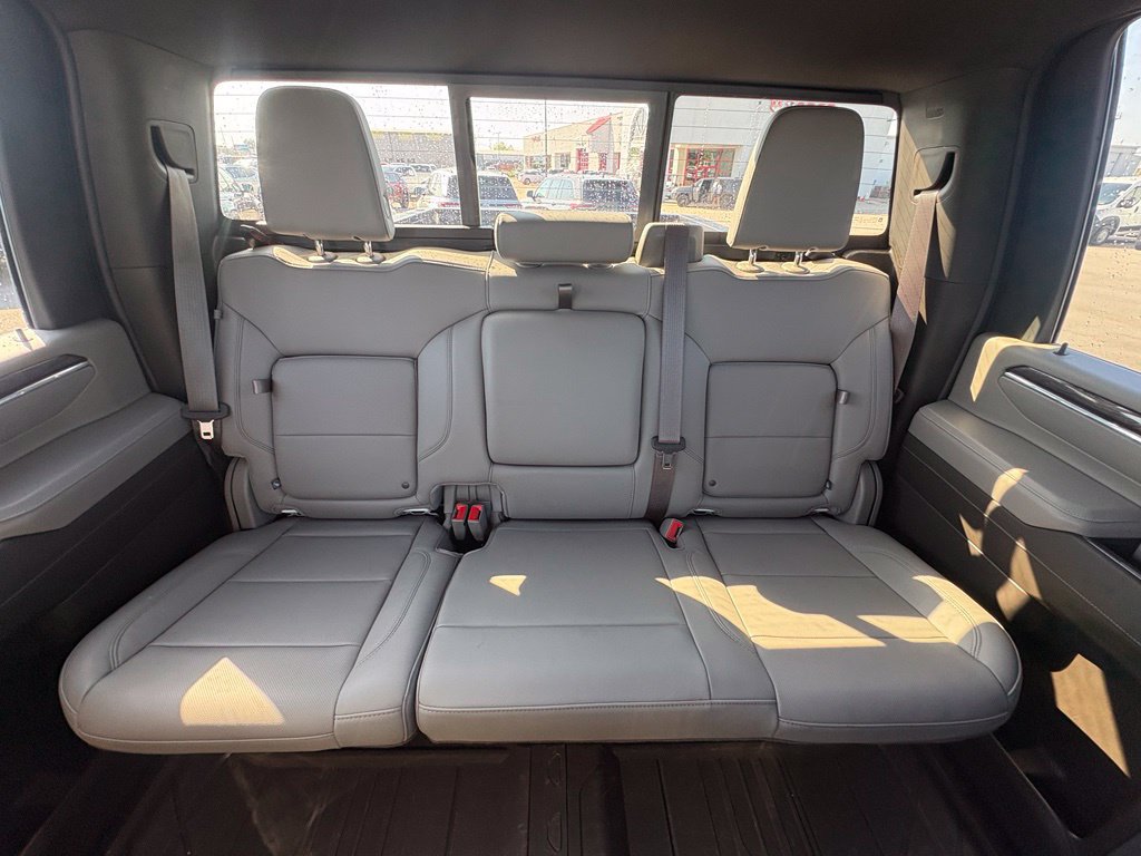 Used 2024 Chevrolet Silverado 2500 LTZ w/ LTZ Premium Package AWD/4WD image 28