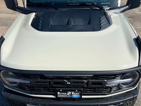 New 2025 Ford Bronco Raptor image 9