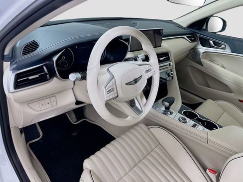 New 2026 Genesis G70 2.5T Prestige image 9