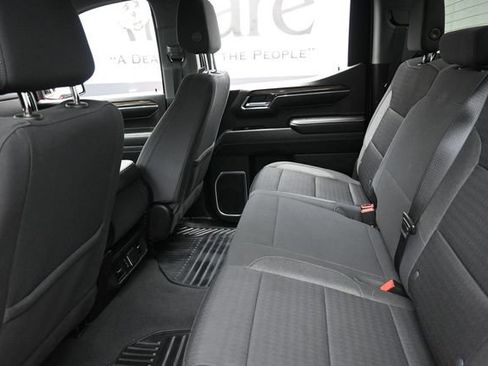 Used 2023 Chevrolet Silverado 1500 LT AWD/4WD image 22