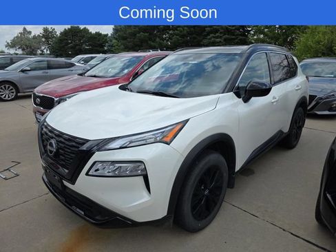 Certified 2023 Nissan Rogue SV w/ SV Premium B Package AWD/4WD image 1