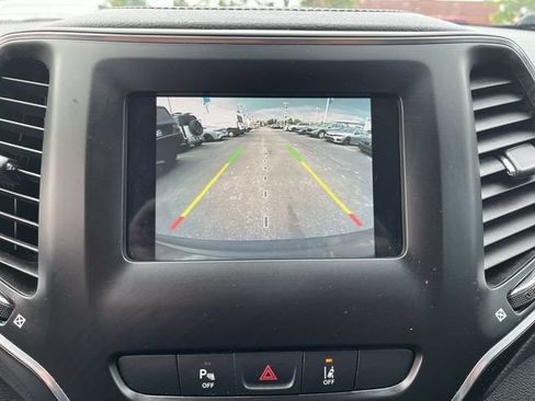 Used 2021 Jeep Cherokee Latitude Lux AWD/4WD image 24