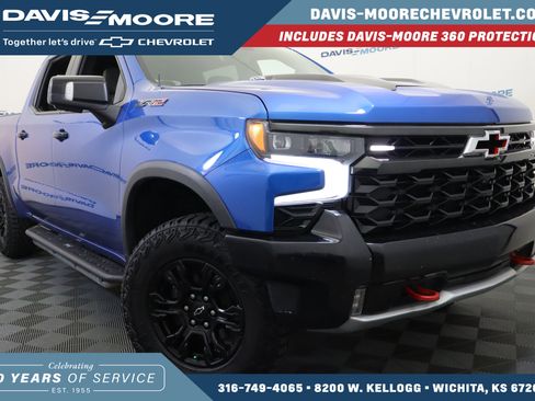 Used 2022 Chevrolet Silverado 1500 ZR2 w/ Technology Package image 1