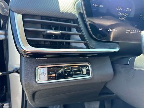 Used 2025 Buick Envision Preferred AWD/4WD image 10