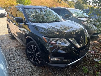 Used 2017 Nissan Rogue SL w/ SL Premium Package
