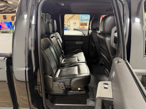 Used 2014 Ford F250 Lariat w/ Lariat Ultimate Package AWD/4WD image 18