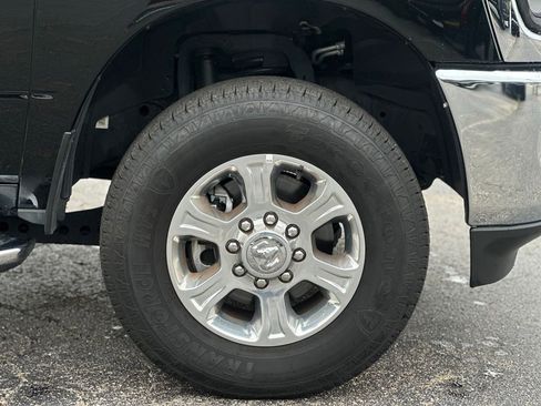 Used 2025 RAM 2500 Big Horn AWD/4WD image 28