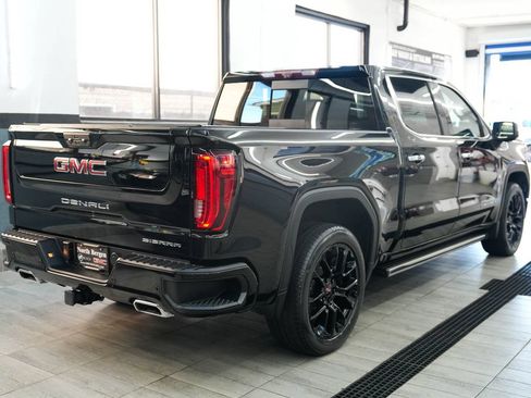 Used 2023 GMC Sierra 1500 Denali w/ Denali Reserve Package AWD/4WD image 8