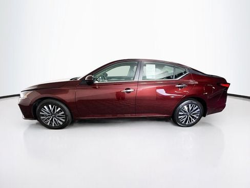Used 2023 Nissan Altima 2.5 SV AWD/4WD image 8