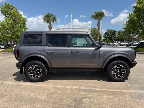 Used 2024 Ford Bronco Outer Banks AWD/4WD image 4