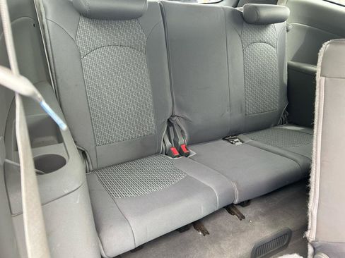 Used 2011 Chevrolet Traverse LS image 13