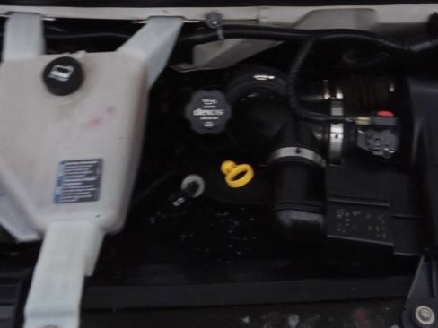 Used 2017 GMC Savana 2500 image 20