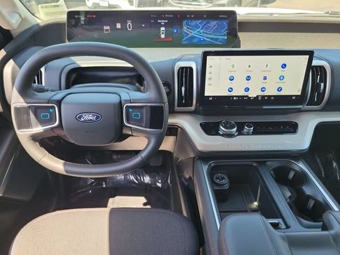Certified 2025 Ford Expedition Max Active RWD image 4