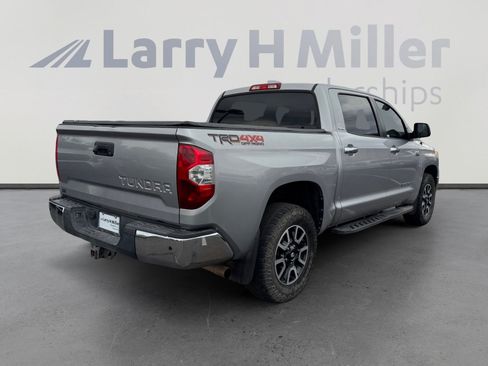 Used 2015 Toyota Tundra Limited w/ Limited Premium Package AWD/4WD image 5
