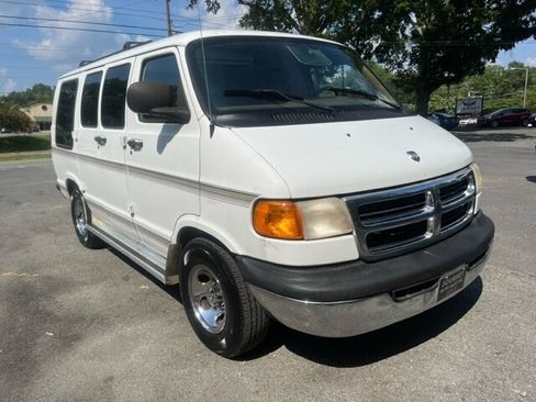 Used 2000 Dodge B1500 image 4