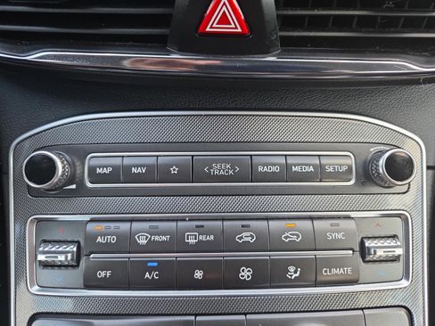 Used 2023 Hyundai Santa Fe SEL AWD/4WD image 19