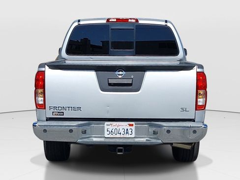Used 2019 Nissan Frontier SL image 6