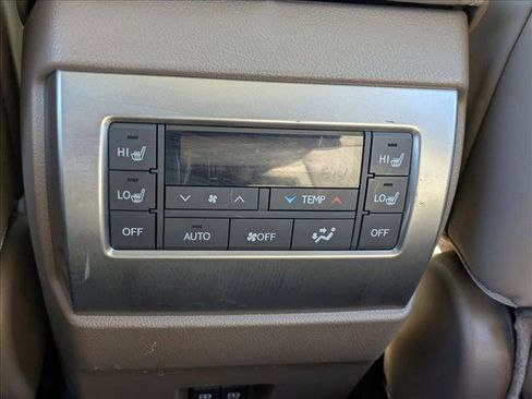 Used 2023 Lexus GX 460 Premium w/ Accessory Package image 18