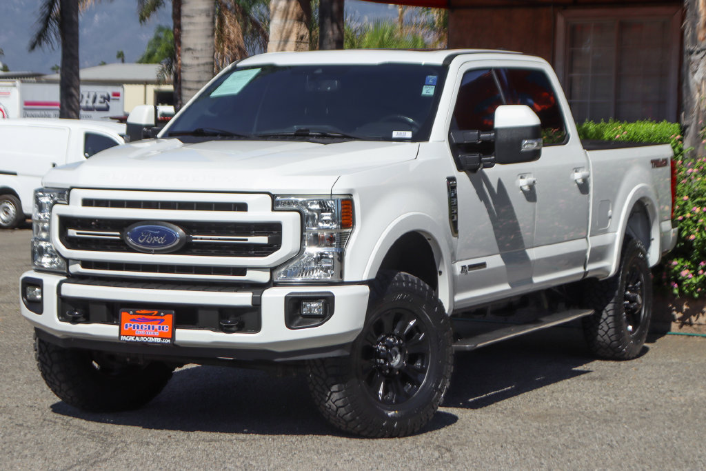 Used 2022 Ford F350 Lariat w/ Tremor Off-Road Package AWD/4WD image 4