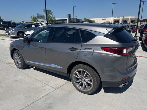 Used 2023 Acura RDX FWD w/ Technology Package image 4