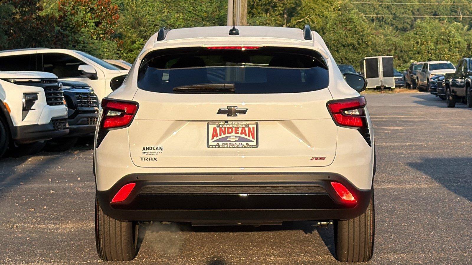 New 2026 Chevrolet Trax RS w/ Sunroof Package FWD image 11