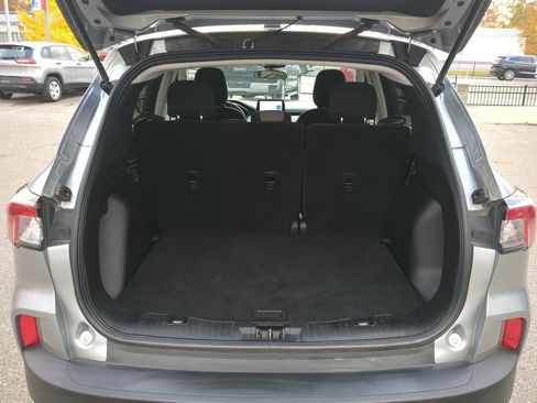 Used 2022 Ford Escape SE w/ Cold Weather Package image 34