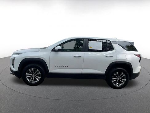 Used 2025 Chevrolet Equinox LT image 8