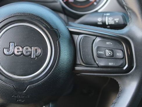 Used 2023 Jeep Wrangler Unlimited Sport AWD/4WD image 20
