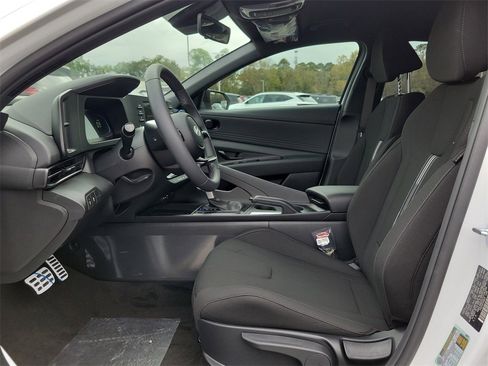 New 2026 Hyundai Elantra Sport image 18