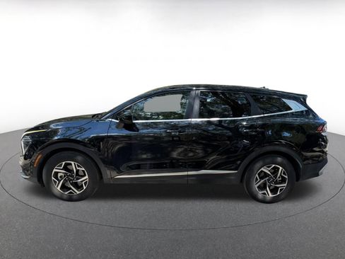 Used 2025 Kia Sportage LX FWD image 8