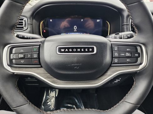 Used 2024 Jeep Wagoneer L Series II w/ Flexible Seating Group image 24