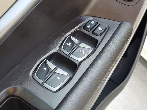 Used 2017 Hyundai Santa Fe Sport w/ 2.0T Ultimate Tech Package 05 image 22